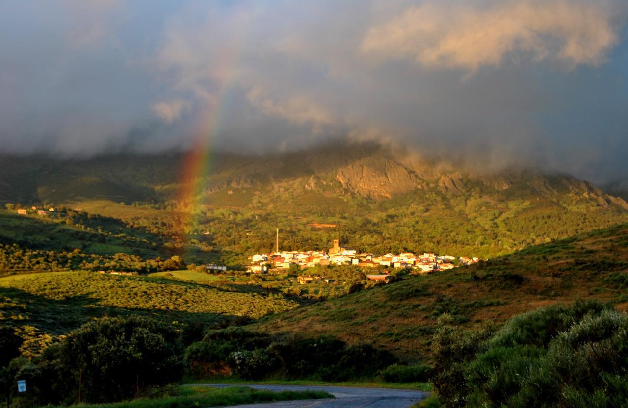 Hotel Villa De Berzocana Dış mekan fotoğraf